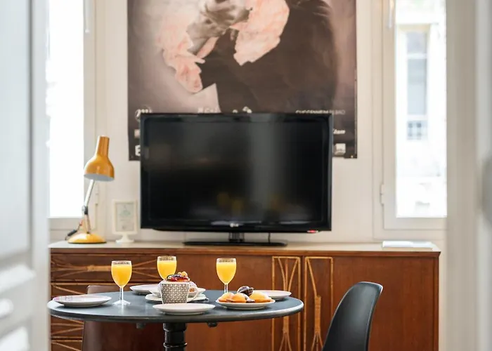 Nice-Duplex-Plage-Climatisation アパート